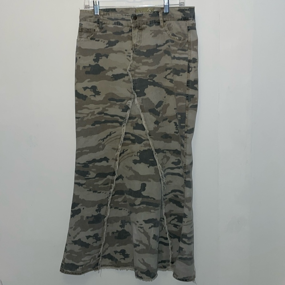 Nori Cameo long skirt